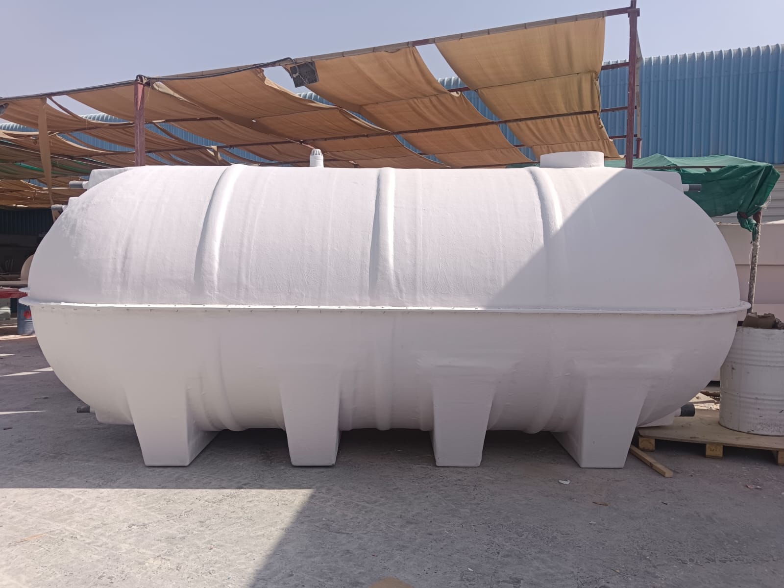 GRP FRP cylindrical water tank
